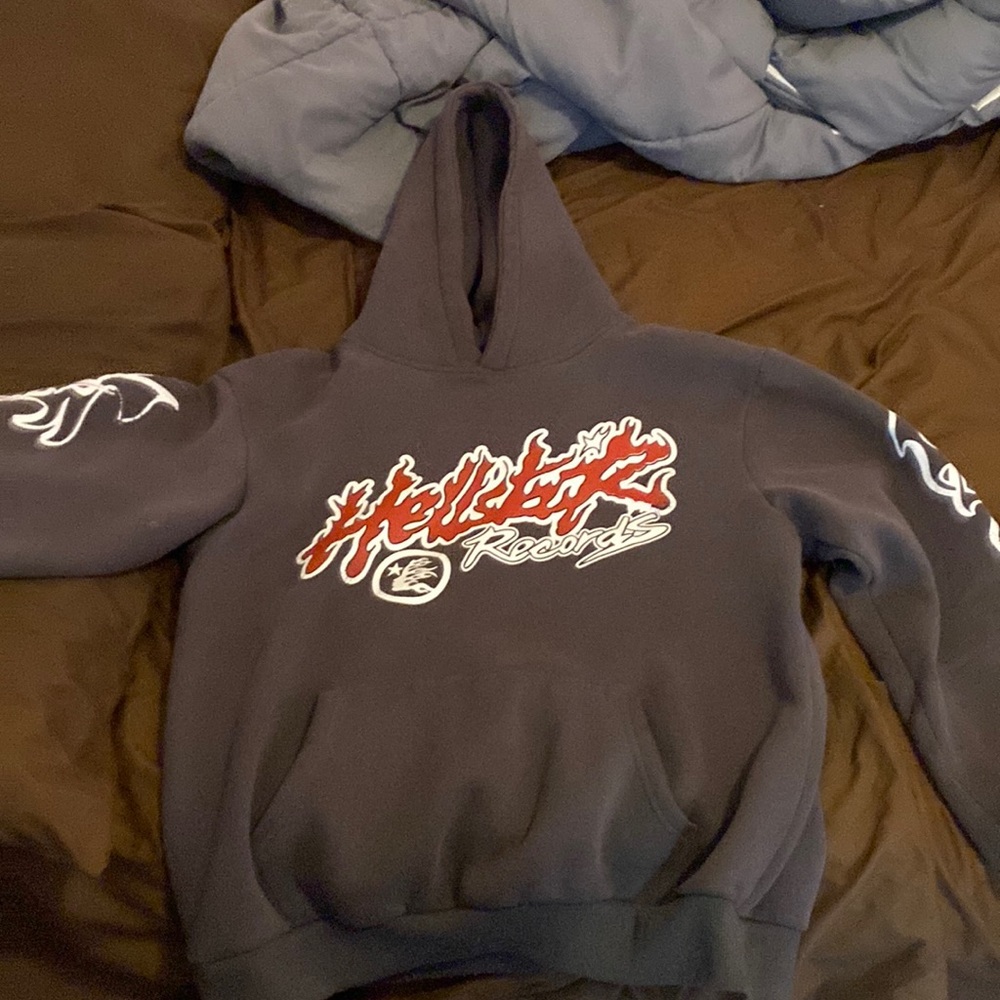 Grey Hellstar World TOUR Hoodie Size Small Men’s